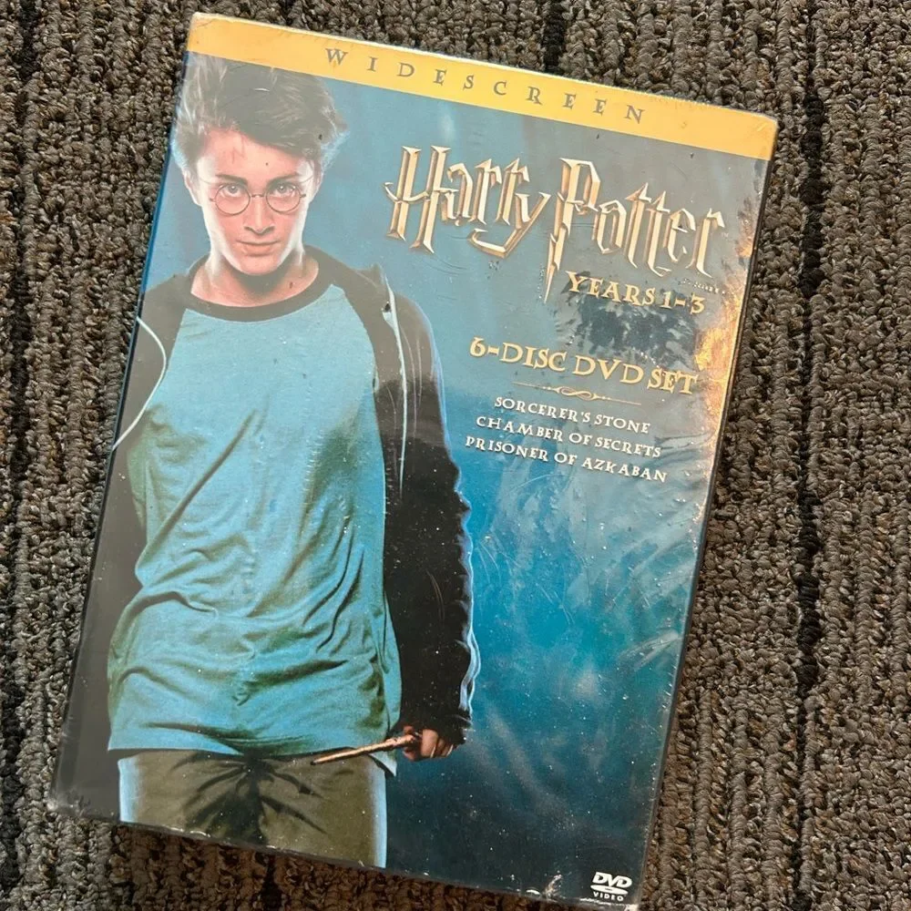 New! Never opened. Harry Potter dvd set movies 1-3 6 dvd set - Picture 1 of 4